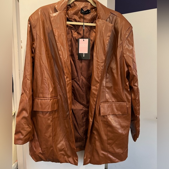Pretty Little Thing Faux Leather Jacket - Picture 3 of 4
